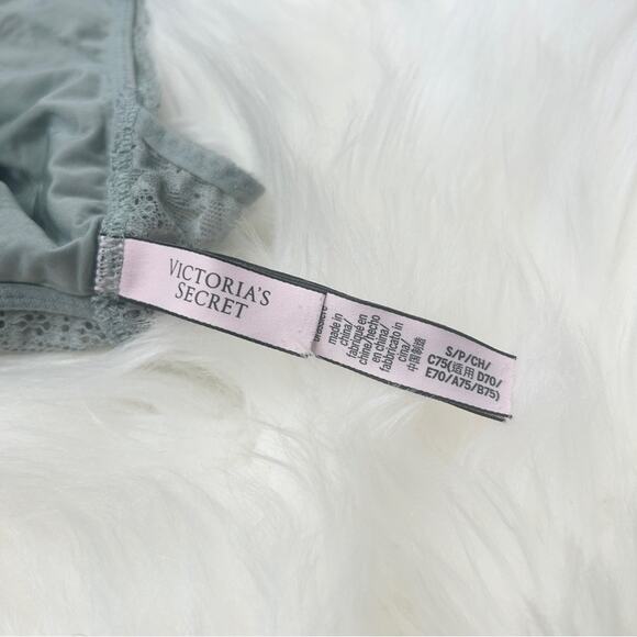 VICTORIAS SECRET Sage Green Lace Bralette Womens Small Feminine Dainty Cottage - Picture 3 of 4